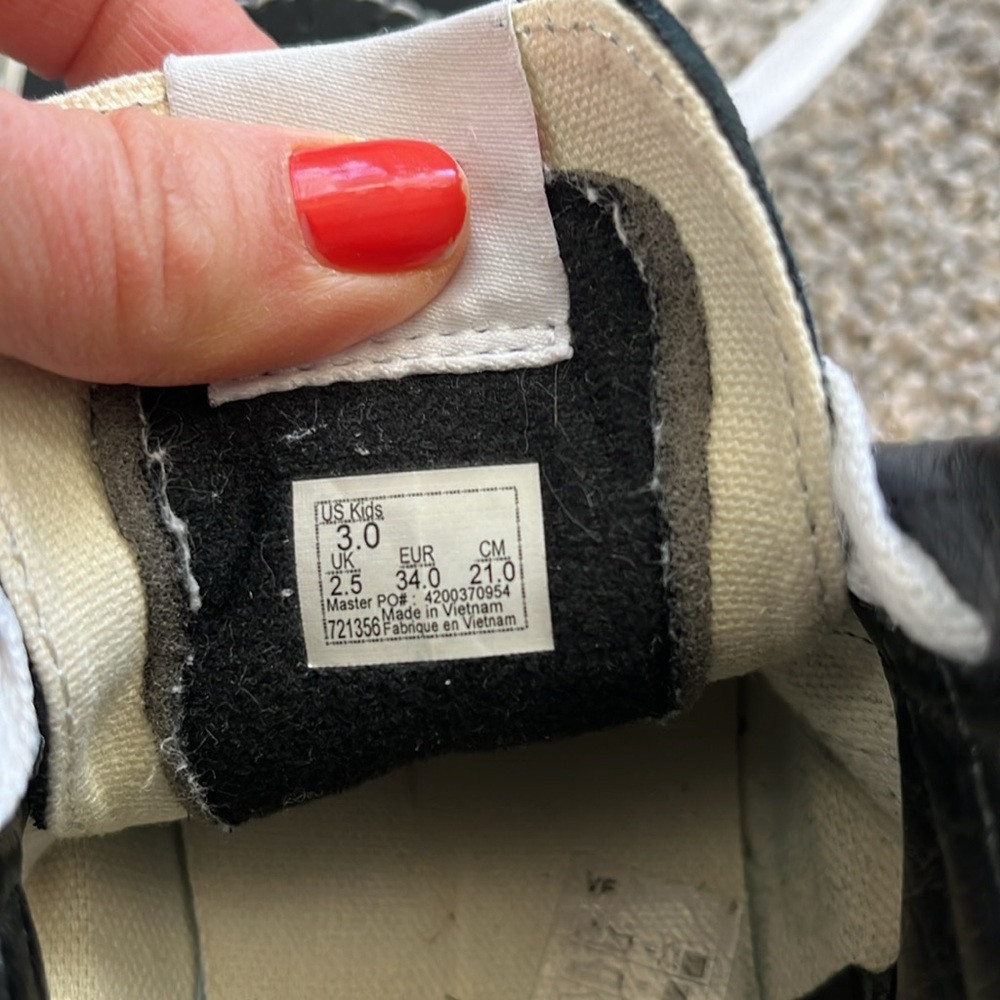 Kids Vans - Picture 4 of 4